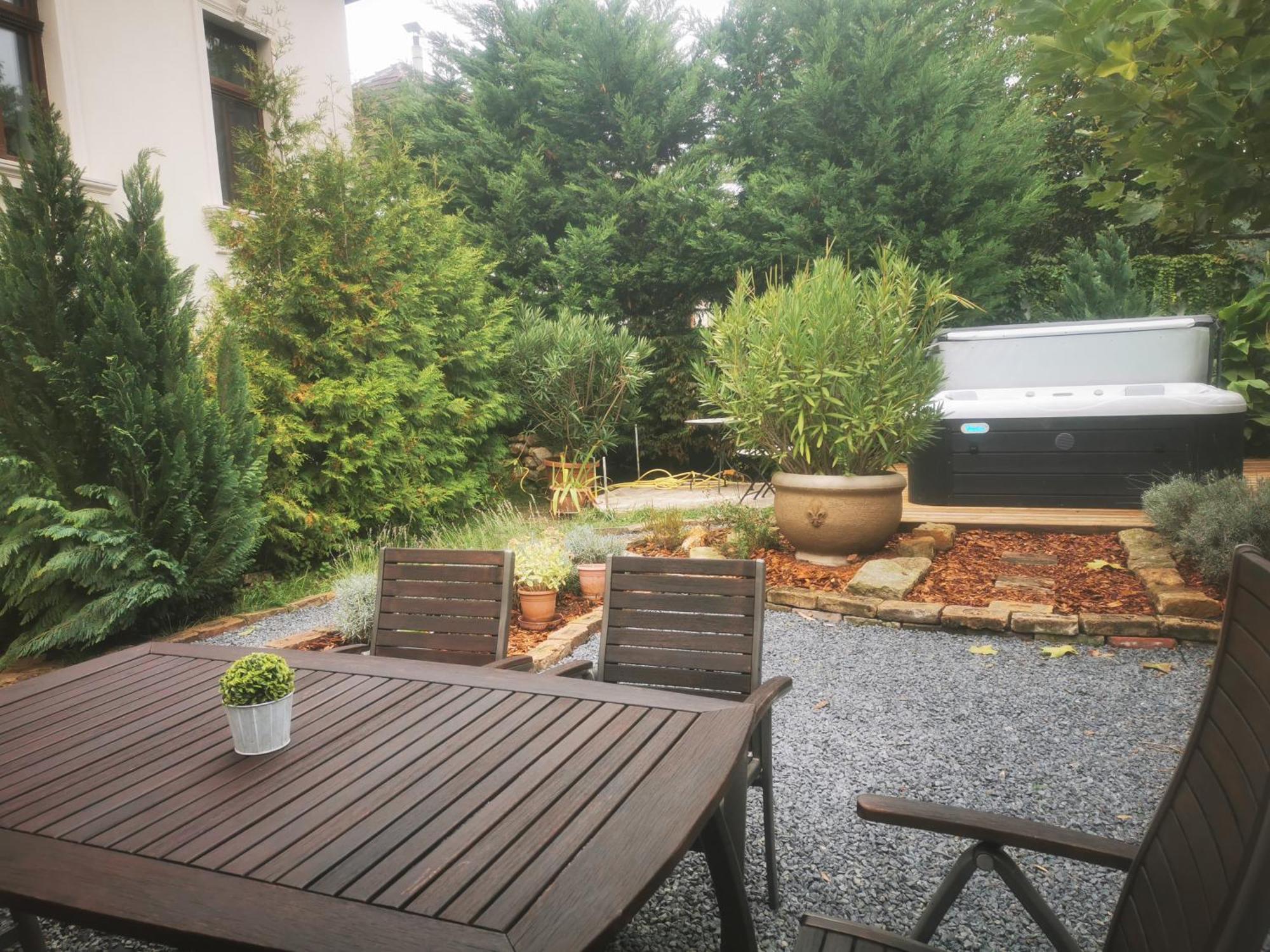 Kuria With Private Jacuzzi And Pool Apartment